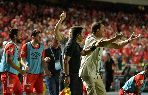 Las tres fugas que lastiman la estructura del América